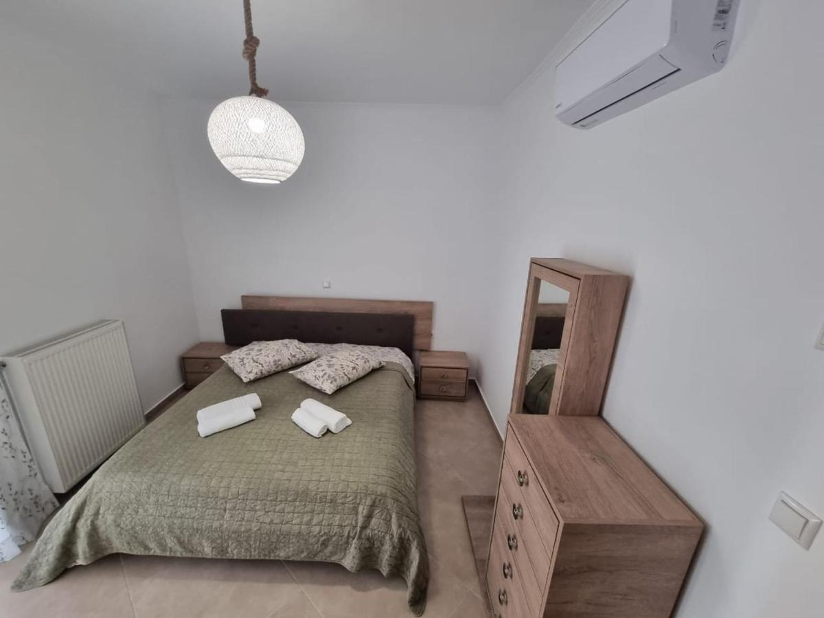 Agora Luxury Apartment 1 Loutráki Esterno foto