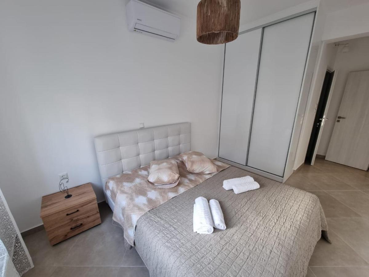 Agora Luxury Apartment 1 Loutráki Esterno foto