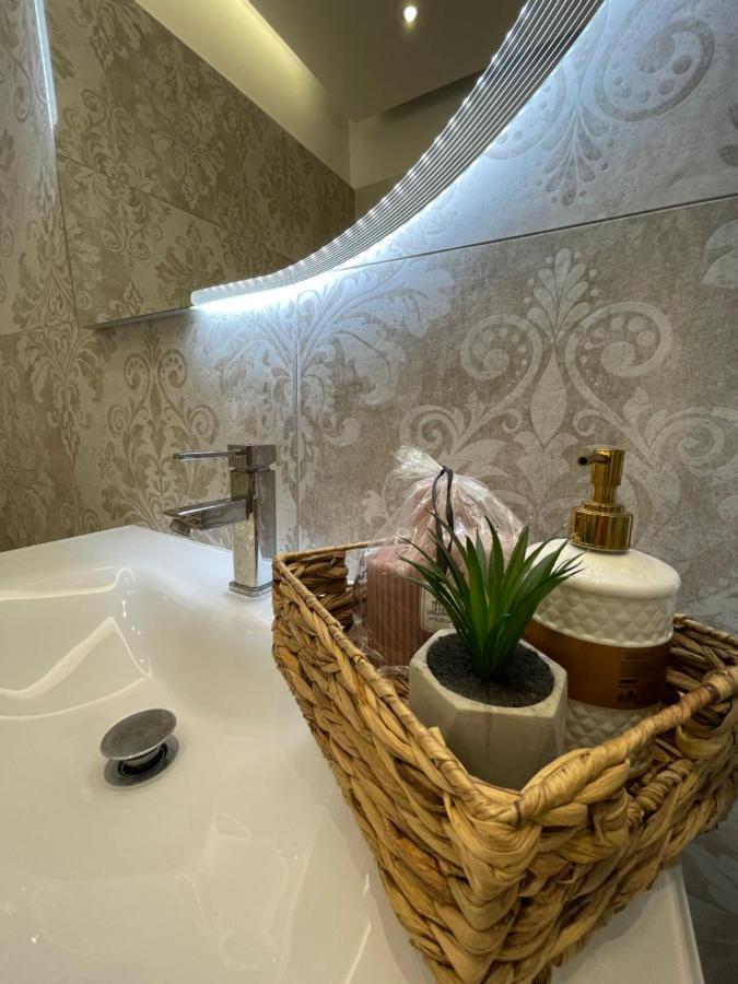 Agora Luxury Apartment 1 Loutráki Esterno foto