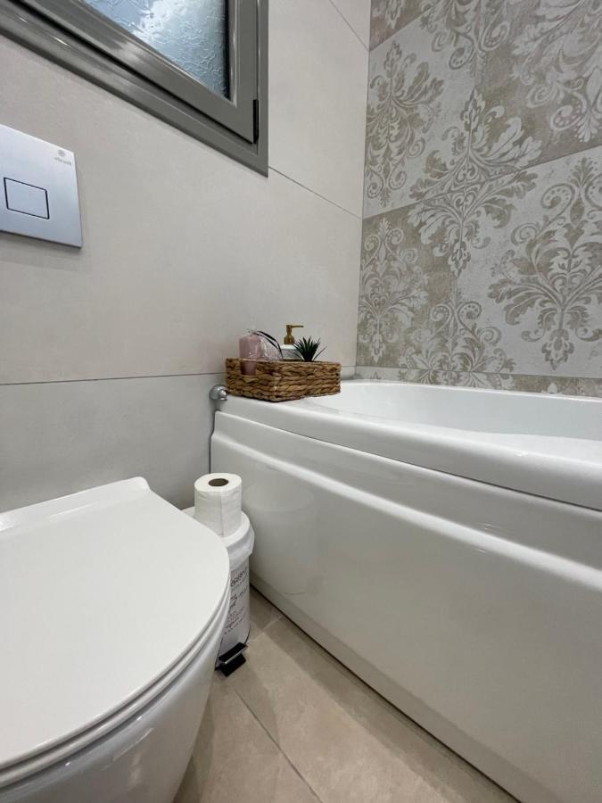 Agora Luxury Apartment 1 Loutráki Esterno foto